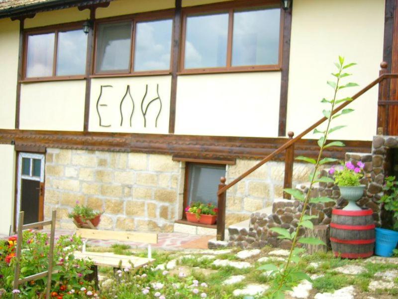 Hotel Къща Под Наем Petrova Cherven  Exterior foto